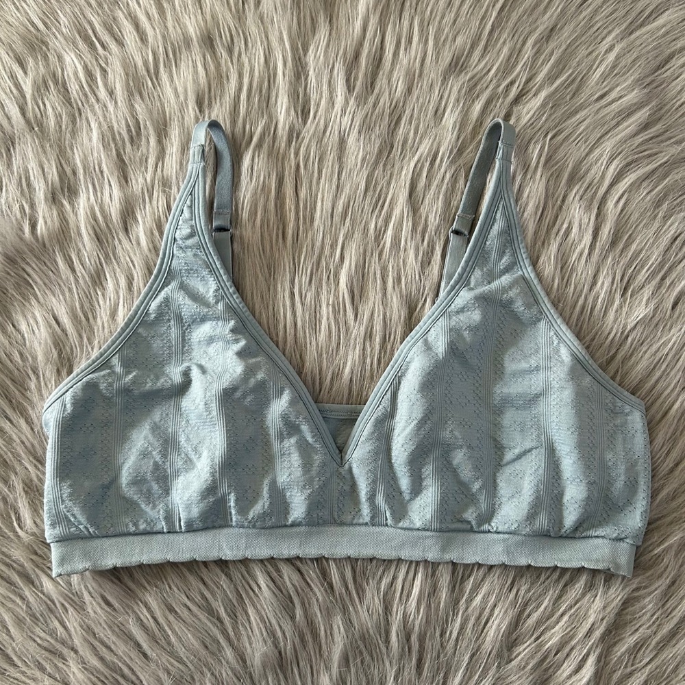 PINK Victoria's Secret Light Blue Lace Bralette